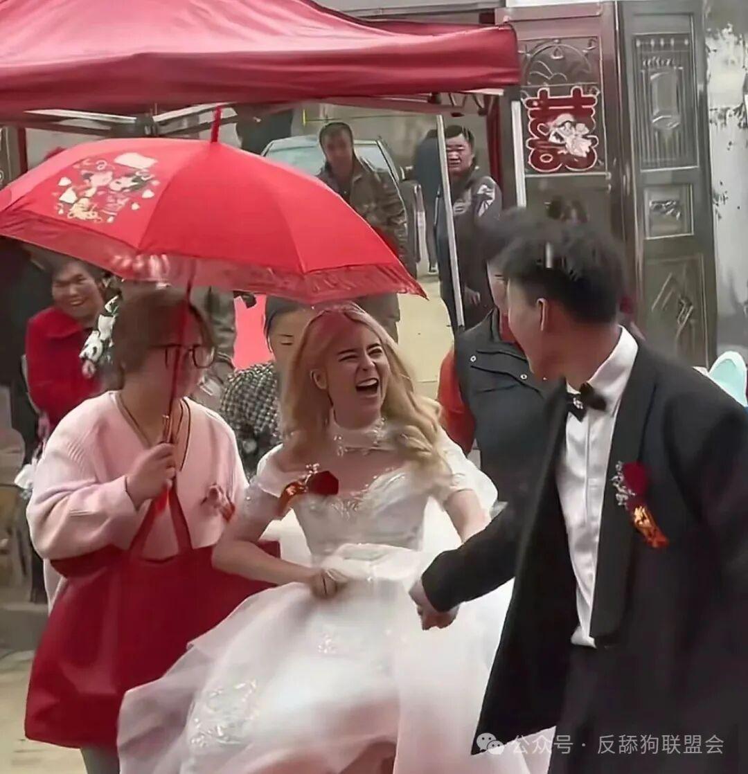 乐鱼app下载-摩洛哥姑娘嫁江苏农村小伙，婚礼全程开心大笑，摄影师感慨：拍了七年婚礼没见过这样的